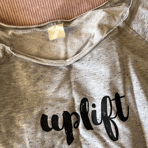 ZYIA uplift sweater - Picture 2 of 2